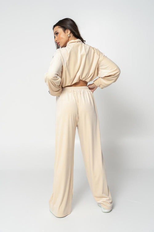 beige velvet lines set