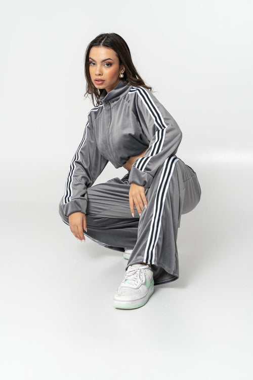 grey velvet lines set