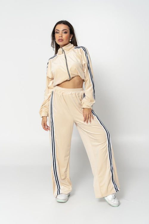 beige velvet lines set