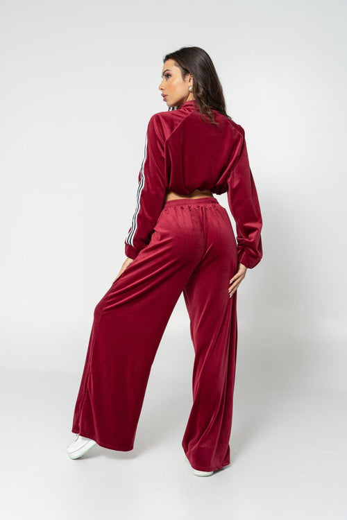 burgundy velvet lines set