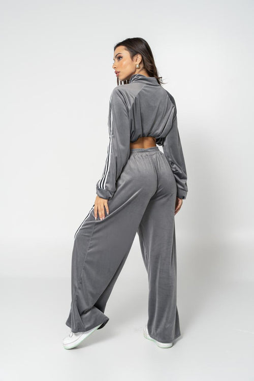 grey velvet lines set