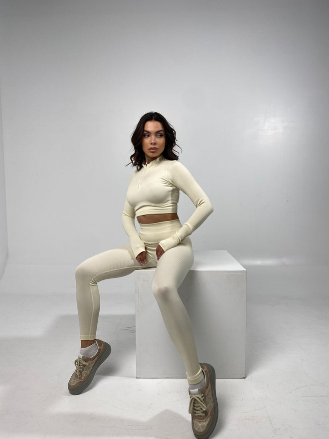Adalia light Beige set