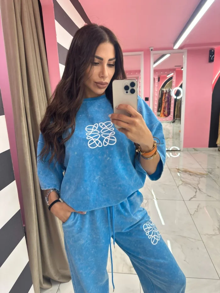 Lowe blue set - Image 2