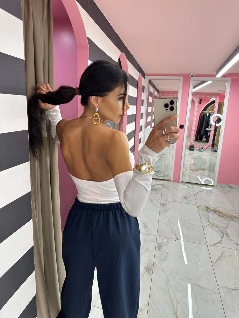 0-02-05-006155426718392f231b7c16b87500dc37ff305b98a992c21ce325da9a9e61f5_2229f556d3c