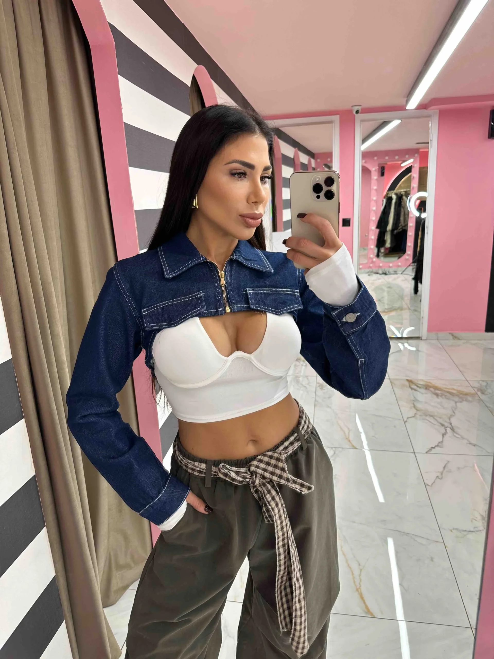 0-02-05-5eefd120aec2f3fa15b87d68ed023369043b49362072e7d6b3c436e7aabd4924_22207a9ecc7