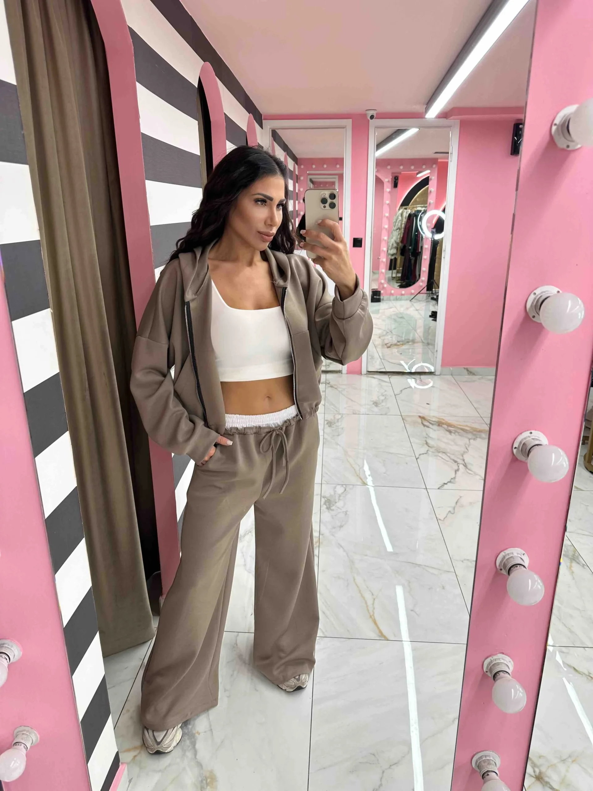 0-02-05-99461953f3251a23e93b6b939bef577920f9a40923557d5a9f74415e5039d02c_222975500b2