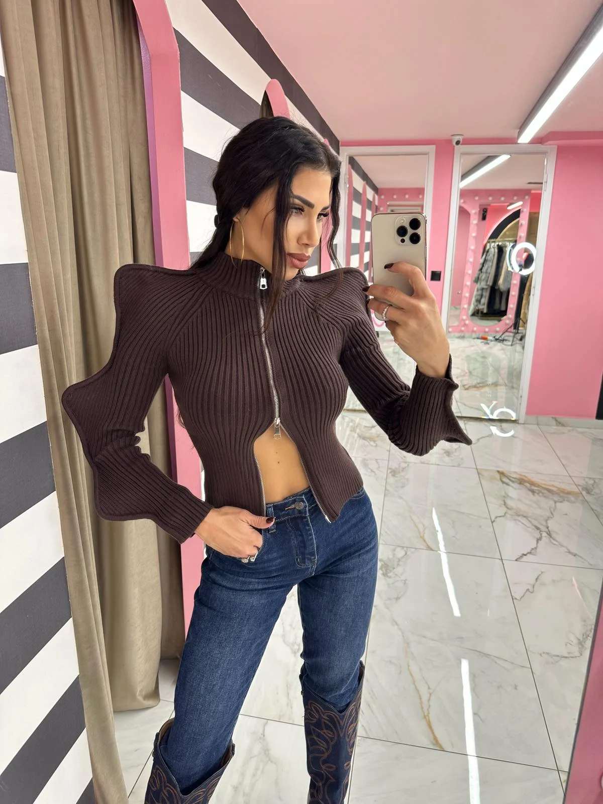 0-02-05-db784166e1eff1efaed530bcb5588f019755311c8a45b8d9486d7d0d6ac201c9_2222a756196