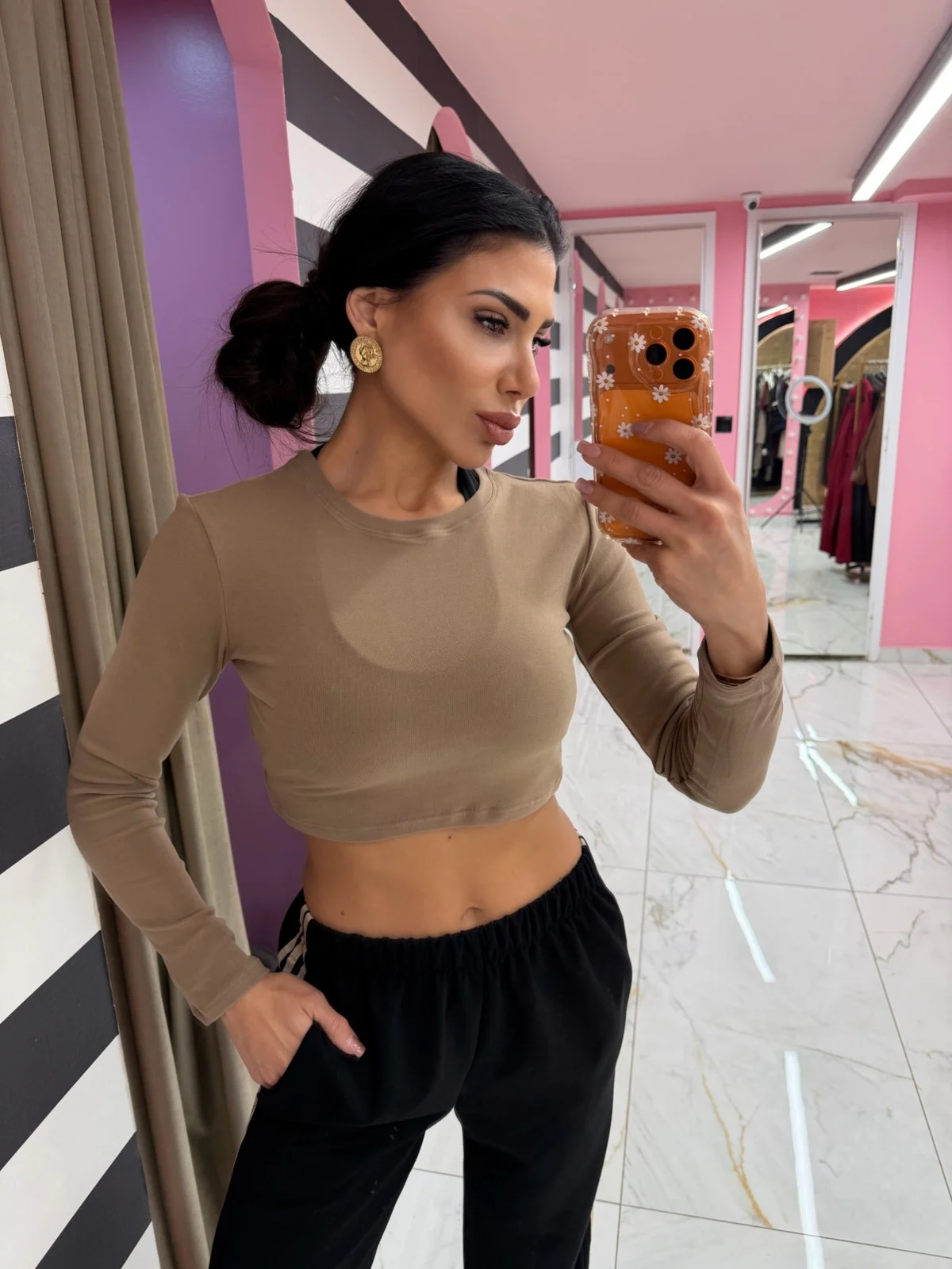 0-02-05-15902c402937bd8de76ebb4640d6a3c1618e692ee85d150984042f6e91aa6678_22357408d59