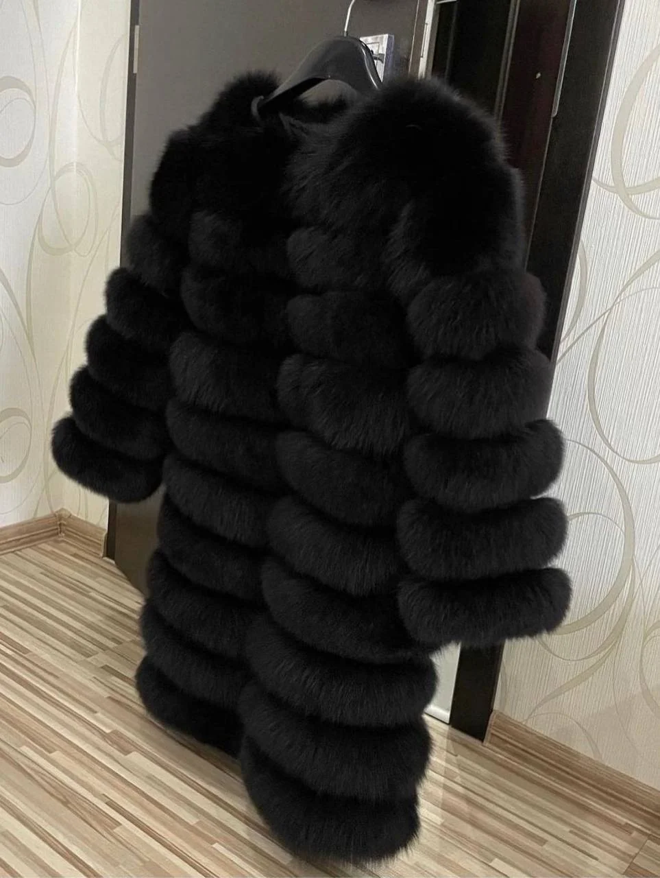 0-02-05-2319864bb623aa7d10fdbcb26991073894c3ae43350bd7e3bbabed05eea4d5b0_22371f02700 ΜΑΥΡΗ ΑΛΗΘΙΝΗ ΓΟΥΝΑ PREMIUM - Image 1