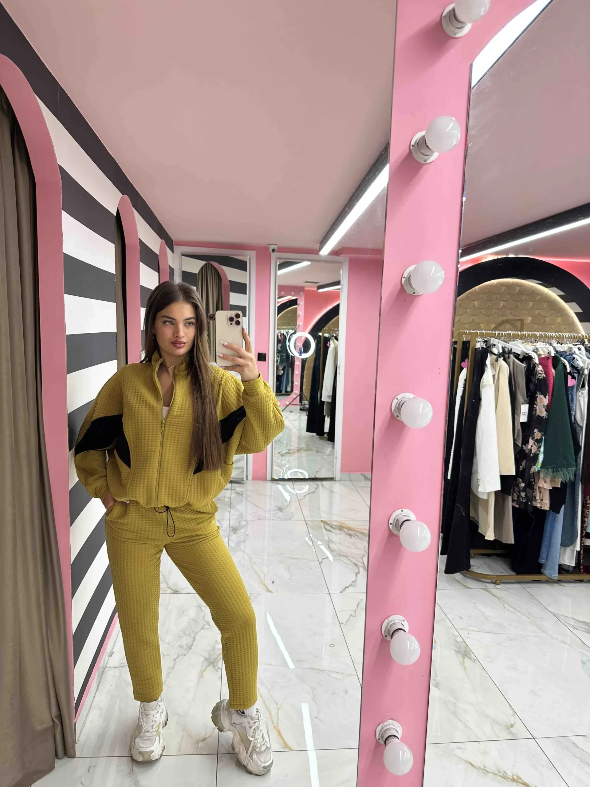 0-02-05-24c2084dc4c0749d81f7c53c1529f0ba48208bd43ee31bc878a764032fe1a190_2235d349d82