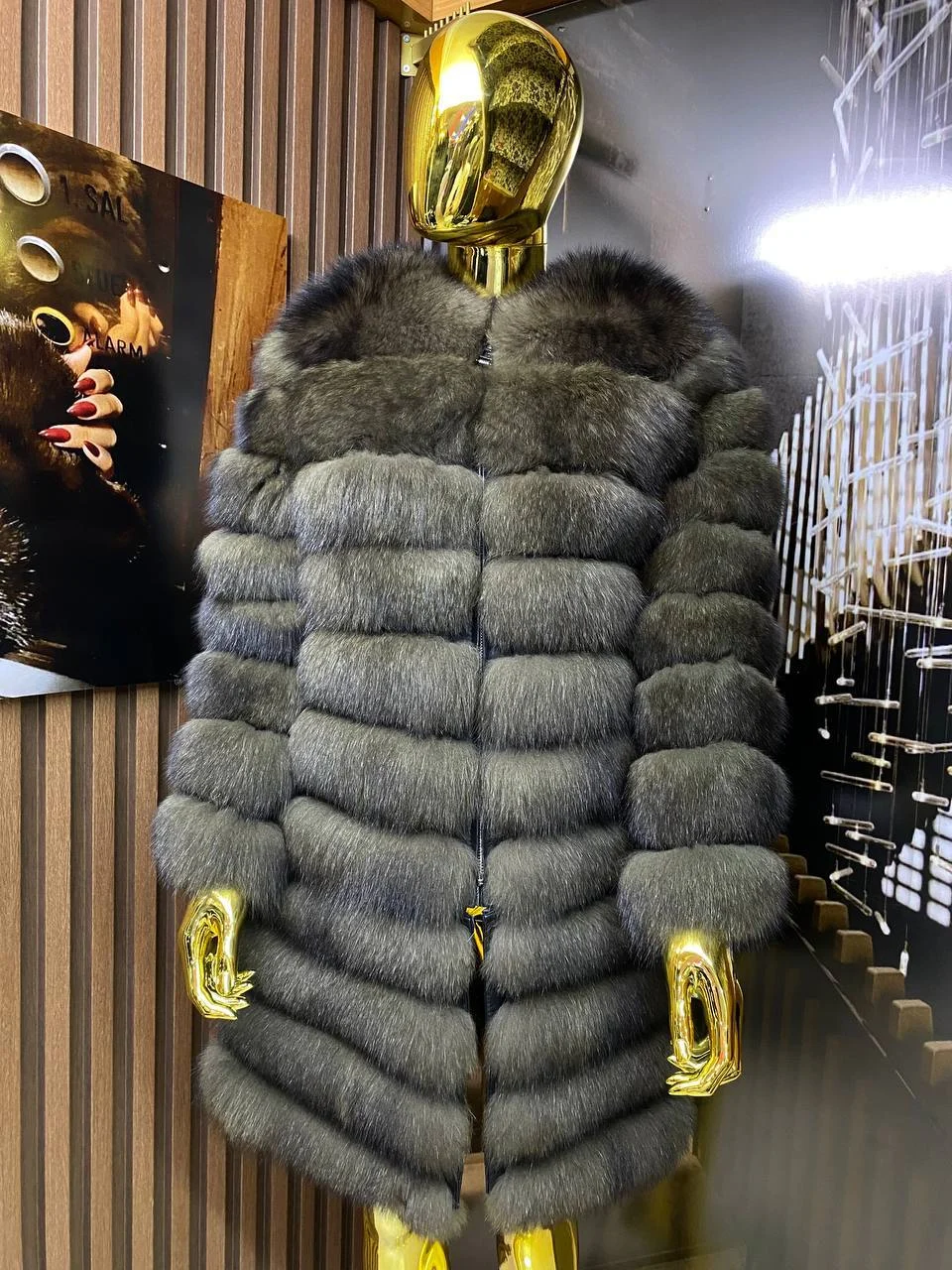 0-02-05-3512cc601b96f39c060e7fdbe49989650419149ca2d5254b5ae0d4a01c991d11_22371ff3f45 Smokey Charcoal Fox Coat - Image 1