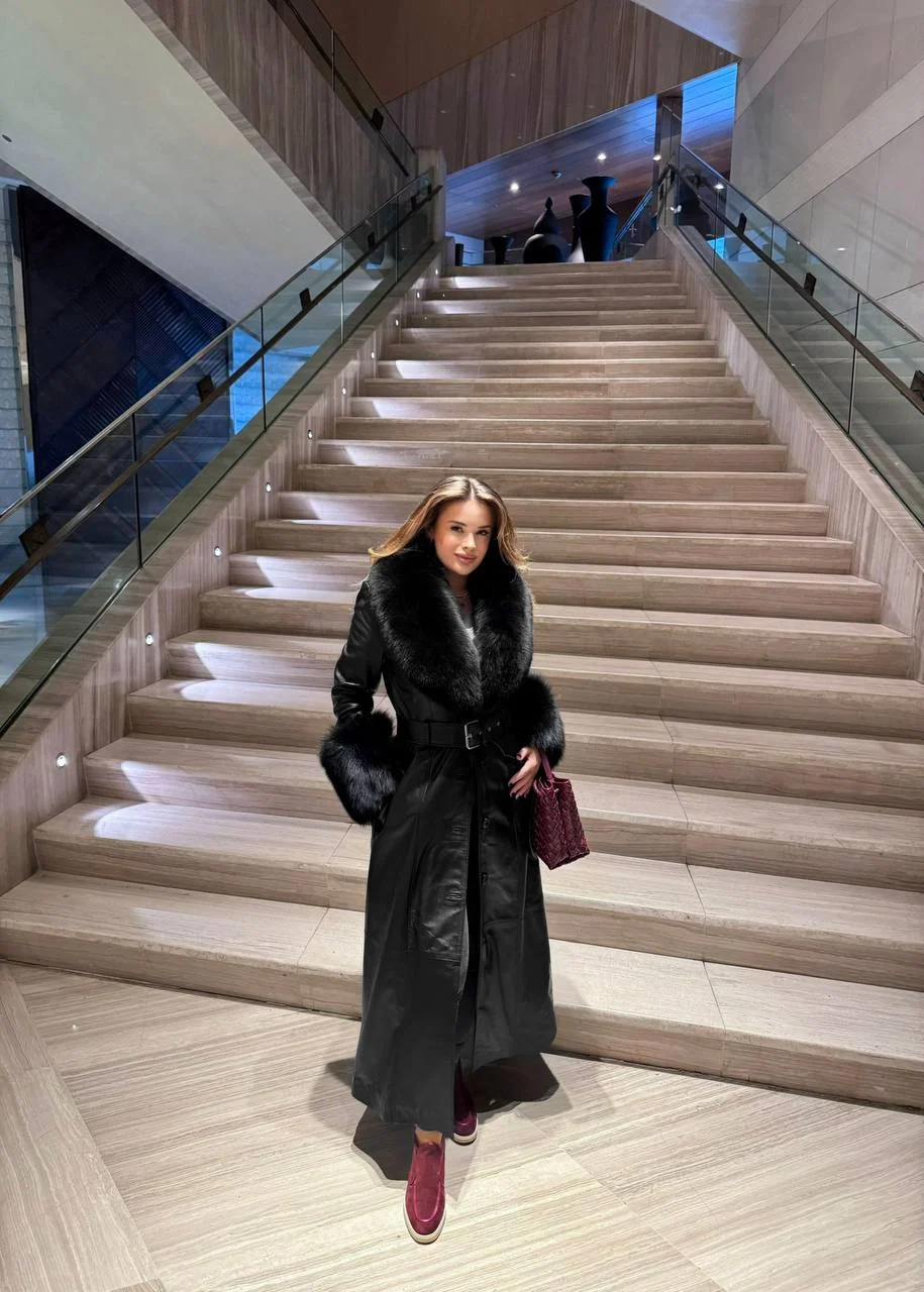 0-02-05-49621fc9cf58d0dca0be04876a98667493e0239b3748c364661fbecf783ca48e_2237190e4e5 Royal Noir Fur Coat - Image 1