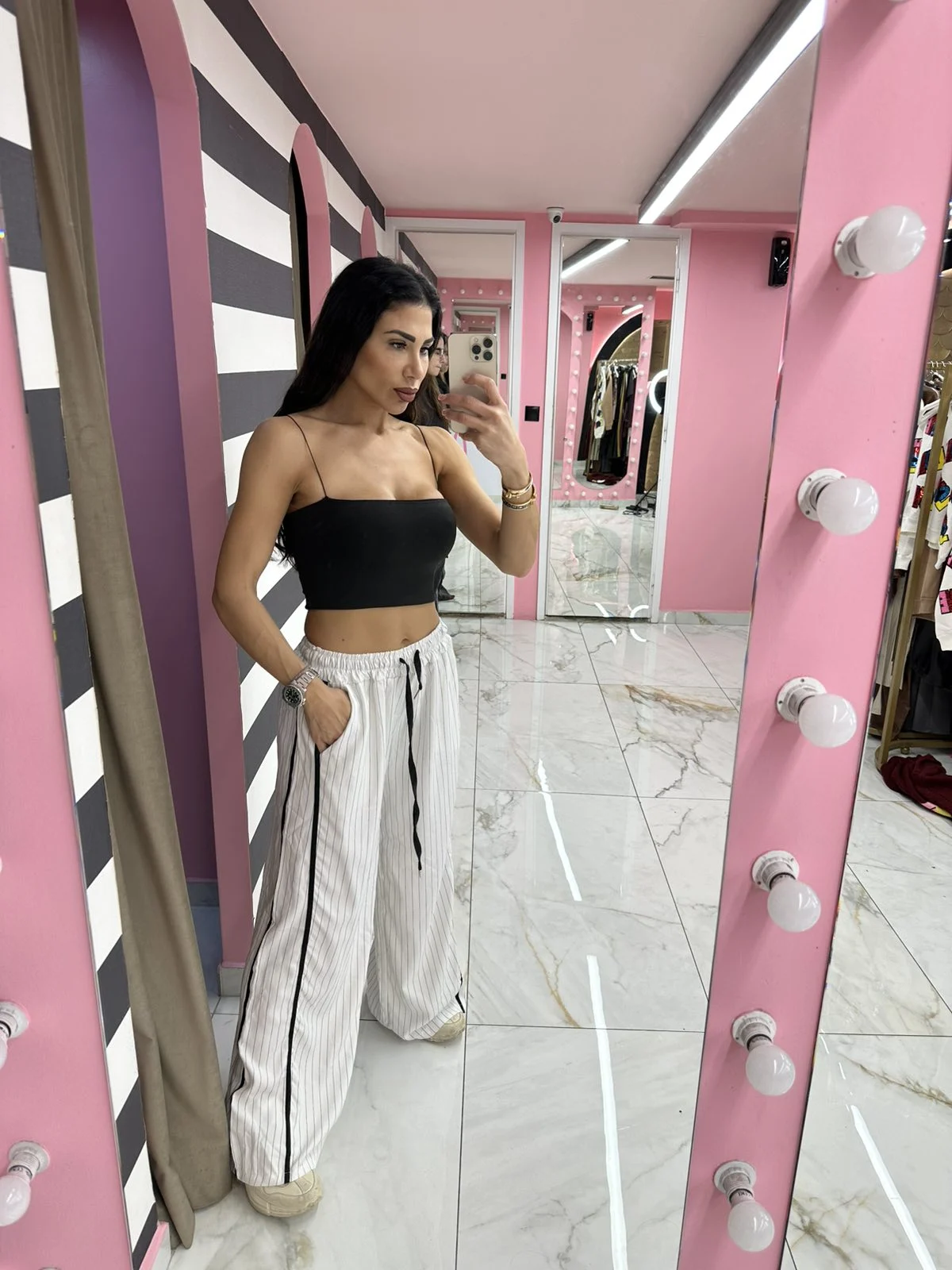 0-02-05-53c5fdd00428f9feea7796f99bfb62066df2d57423feccf03c4d72fab81e0f01_2237fbad3f9 White Trouser - Image 1