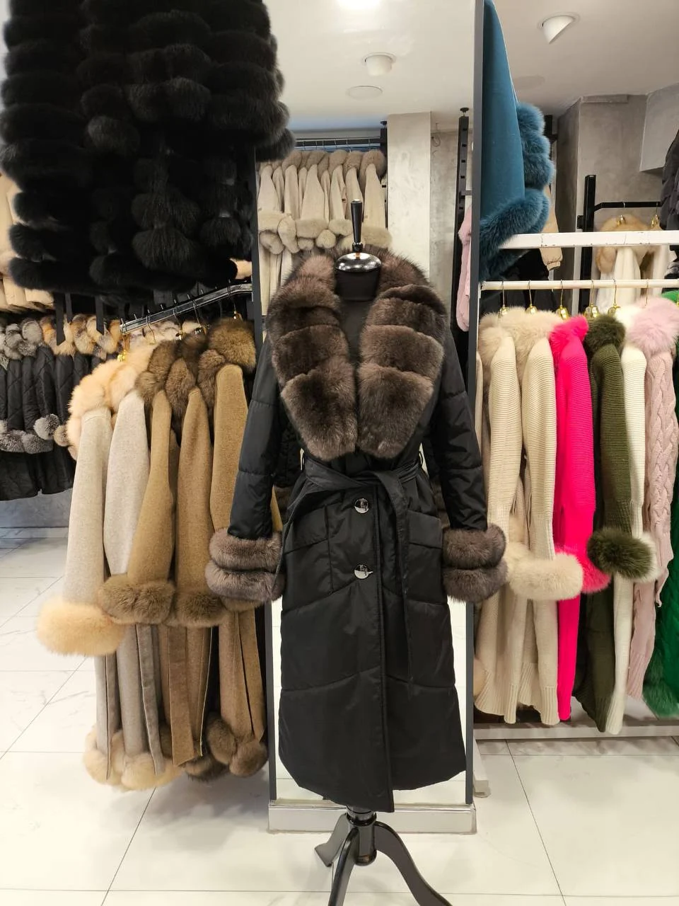 0-02-05-549bf0a4ebf6fb41ba0615ae8585b04c2a3b568b4c82eff725e8aed57fcfc0db_22371e4f49a Black Frost Down Coat - Image 1