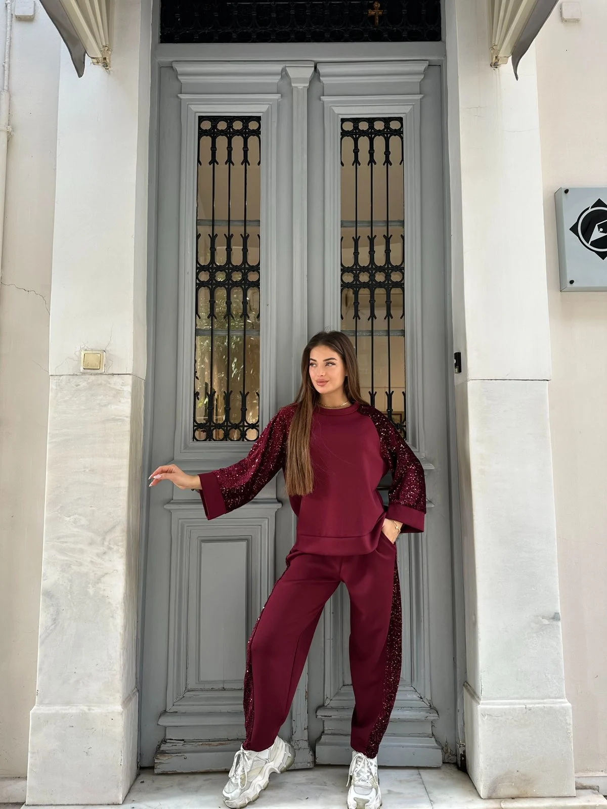 0-02-05-62ba6b3244c54cb74e3707deb0f22925eb31d8197dded06480cd353c58c5e830_223575c0caa Wine Luxe Set - Image 1