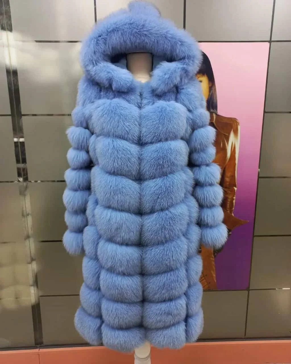 0-02-05-91007dfaa3f81a1bba597ffe4105524a9659dadba09cb94dec34e978785e38d3_22371f2f7ac Ice Blue Frost - Image 1