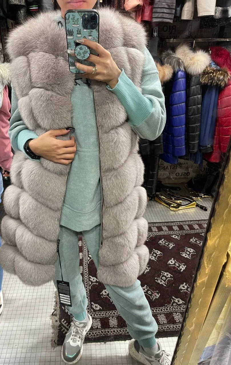 0-02-05-c9e5caa23c406cc3129c0b526dbcc809f46c91366e06b31c7a6ba0b764f87d7d_22371f14770 Αμάνικη Γούνα - Image 1