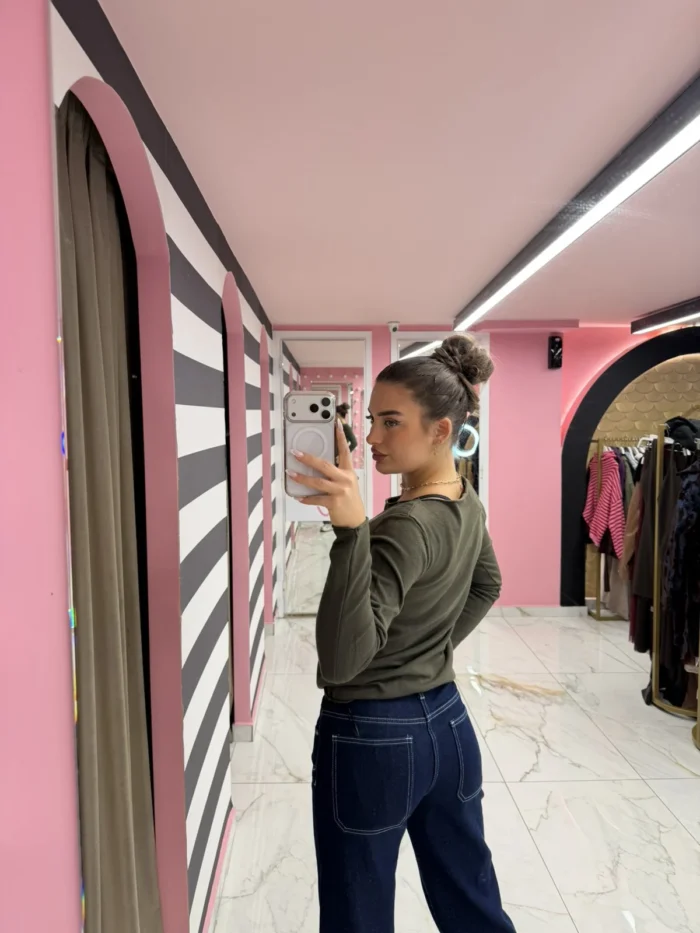 Silky Feel - Image 2