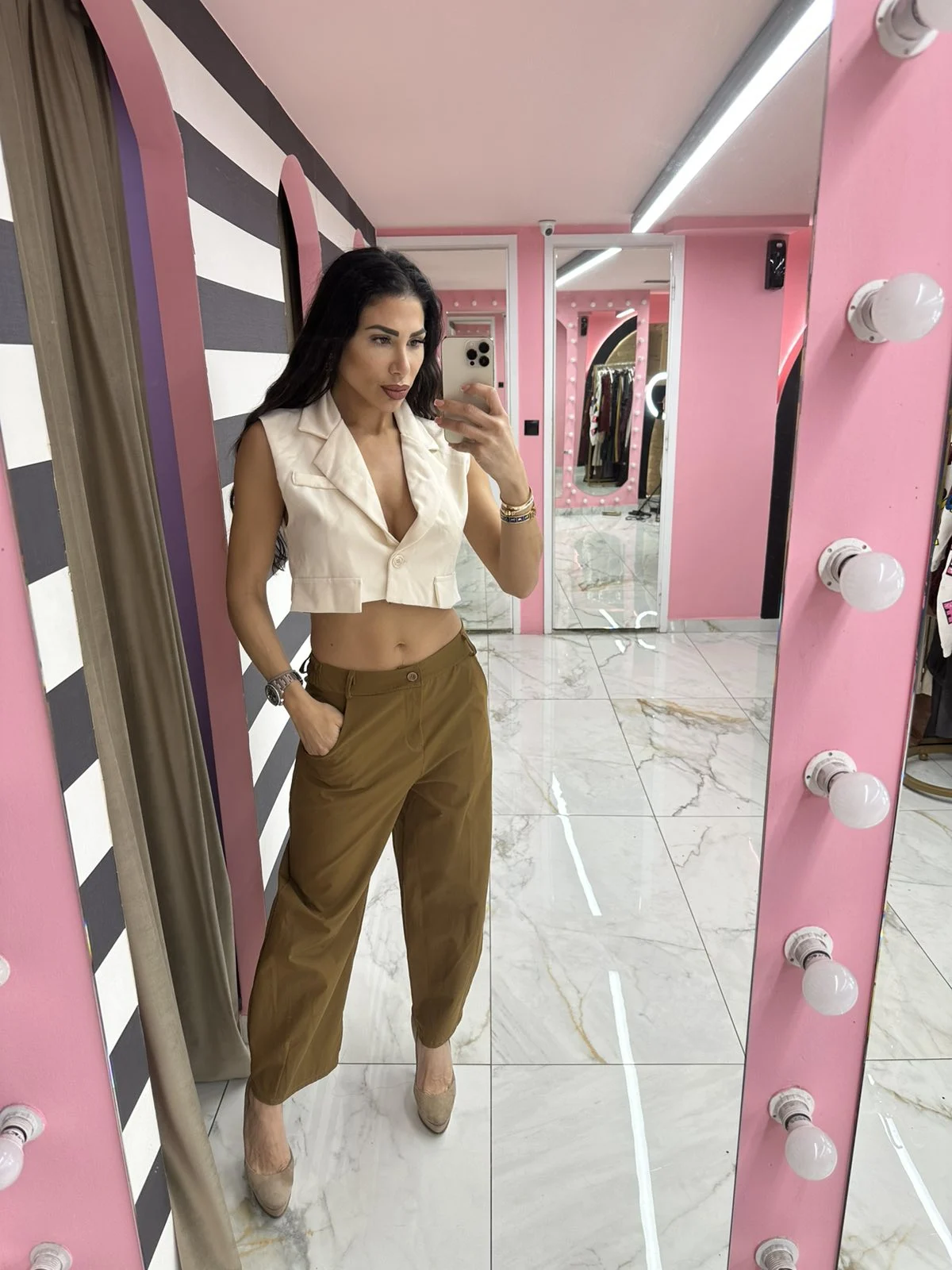 0-02-05-df394a6dad5601ce65166b590d3c64359d498b61ab04fc741bd9daf7ad9a3080_2237fe56c66 Mocha Trouser - Image 1