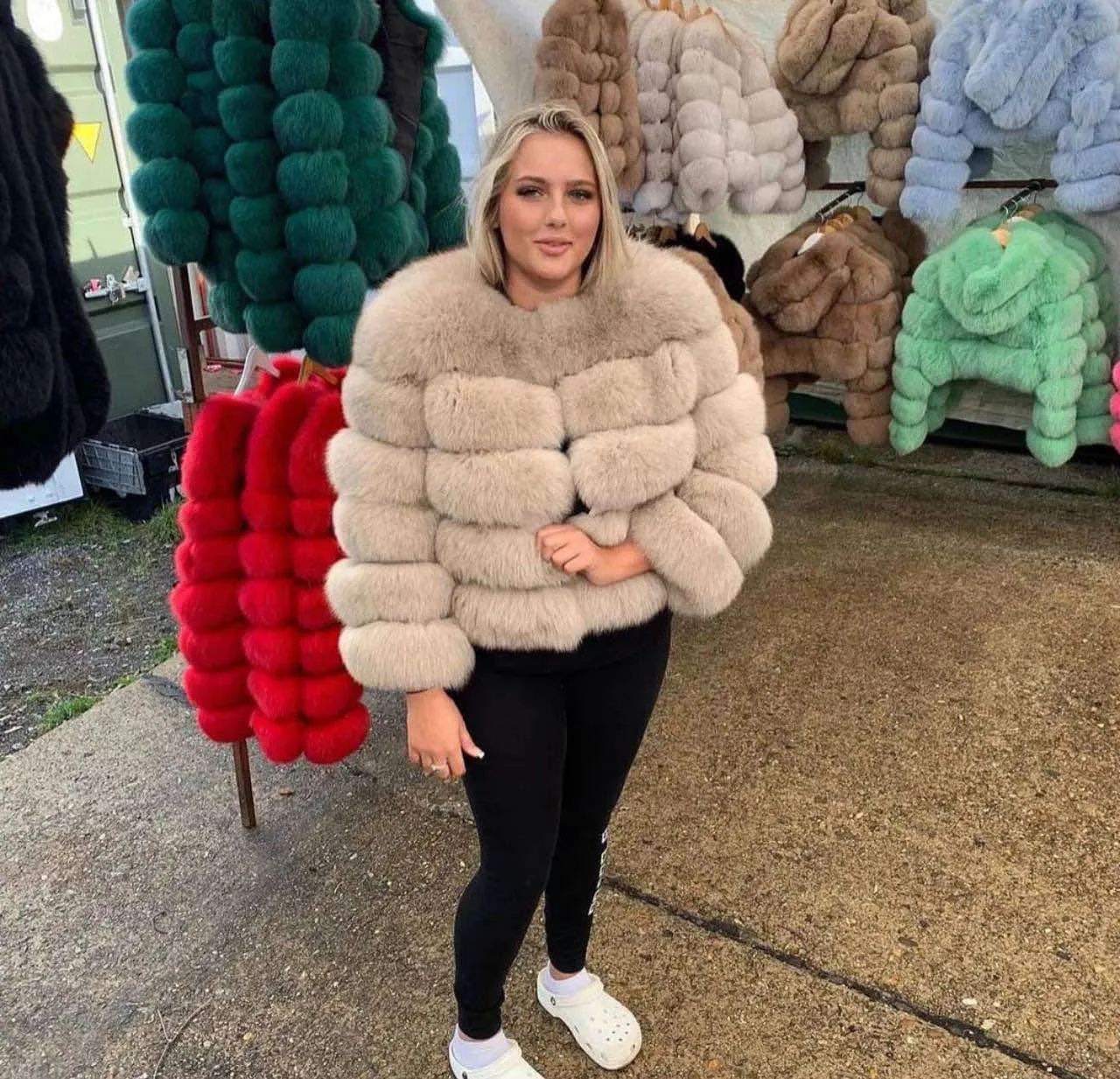 0-02-05-e65341abd26a92cb28604e8f60bcceeb429048610c6b06098671af5a03a0f207_22371df49c8 Natural Fox Classic - Image 1