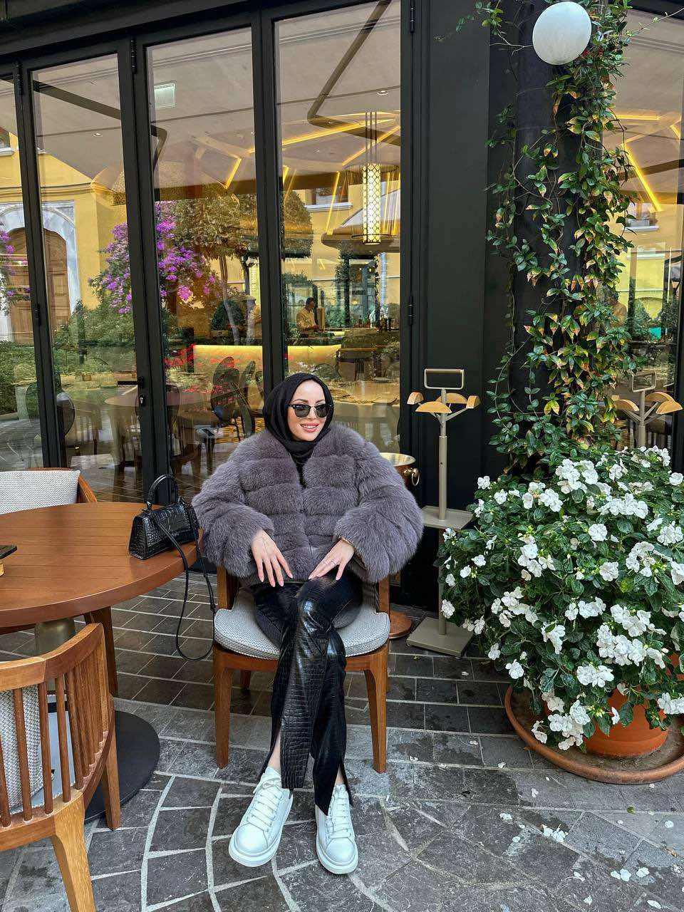 0-02-05-e903db23eeaba9ecd8056e1b1e42f6655850bd67522bc159fa0c76f374c41cdf_22371c4f301 Silver Cloud Fox” - Image 1