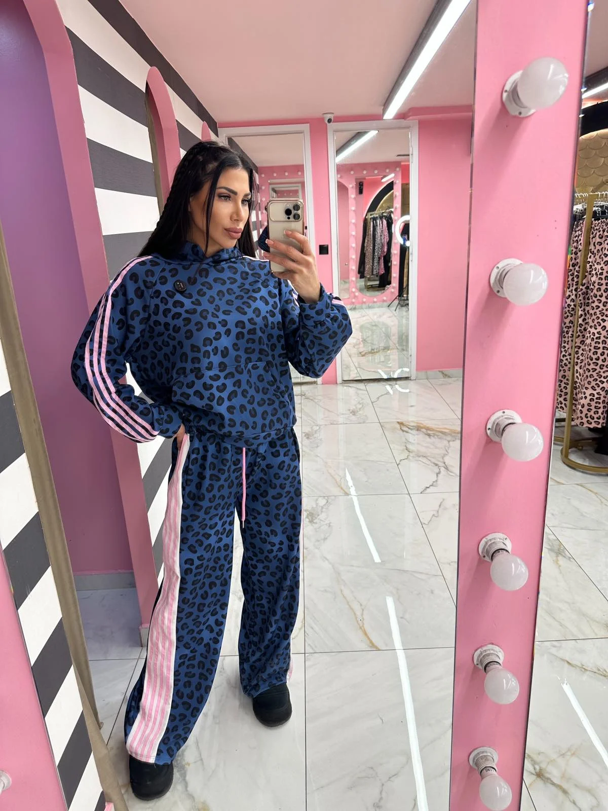 0-02-05-0a91d8cac7fa877ab1a371b3c83240e7c9c7583c77c5faeb4680fbf27fbf263c_223880873a9 Blue Night Leopard - Image 1