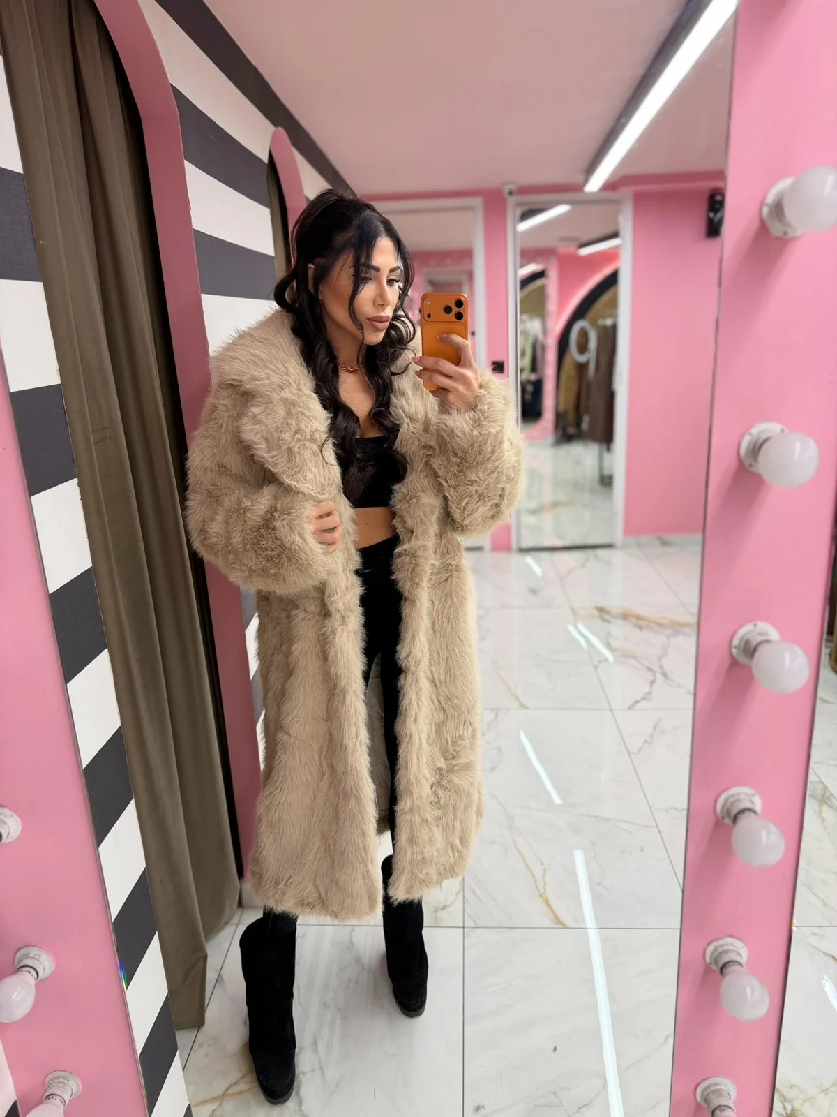 0-02-05-741ffde6578e24a9e96f6c13bc3c1359d2651300108c3851d5d241a16db16b8c_2228250b37e Vanilla Cloud Fur Coat - Image 1