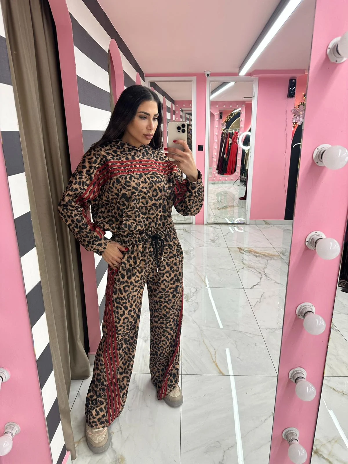 0-02-05-a25885e545ab88a61c0193c4dbe76f6d1fa379f60d85f117b620383448ead7f0_222d9de8ccc Wild Flame Set - Image 1