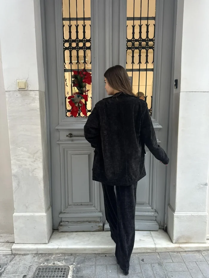 Velvet Noir Set - Image 3