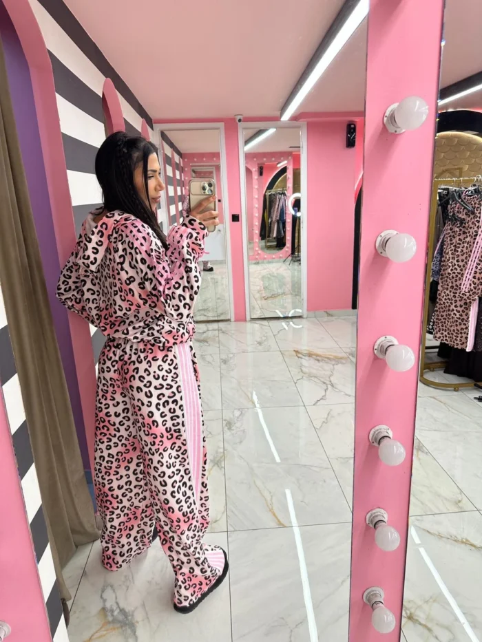 Pink Candy Leopard - Image 2