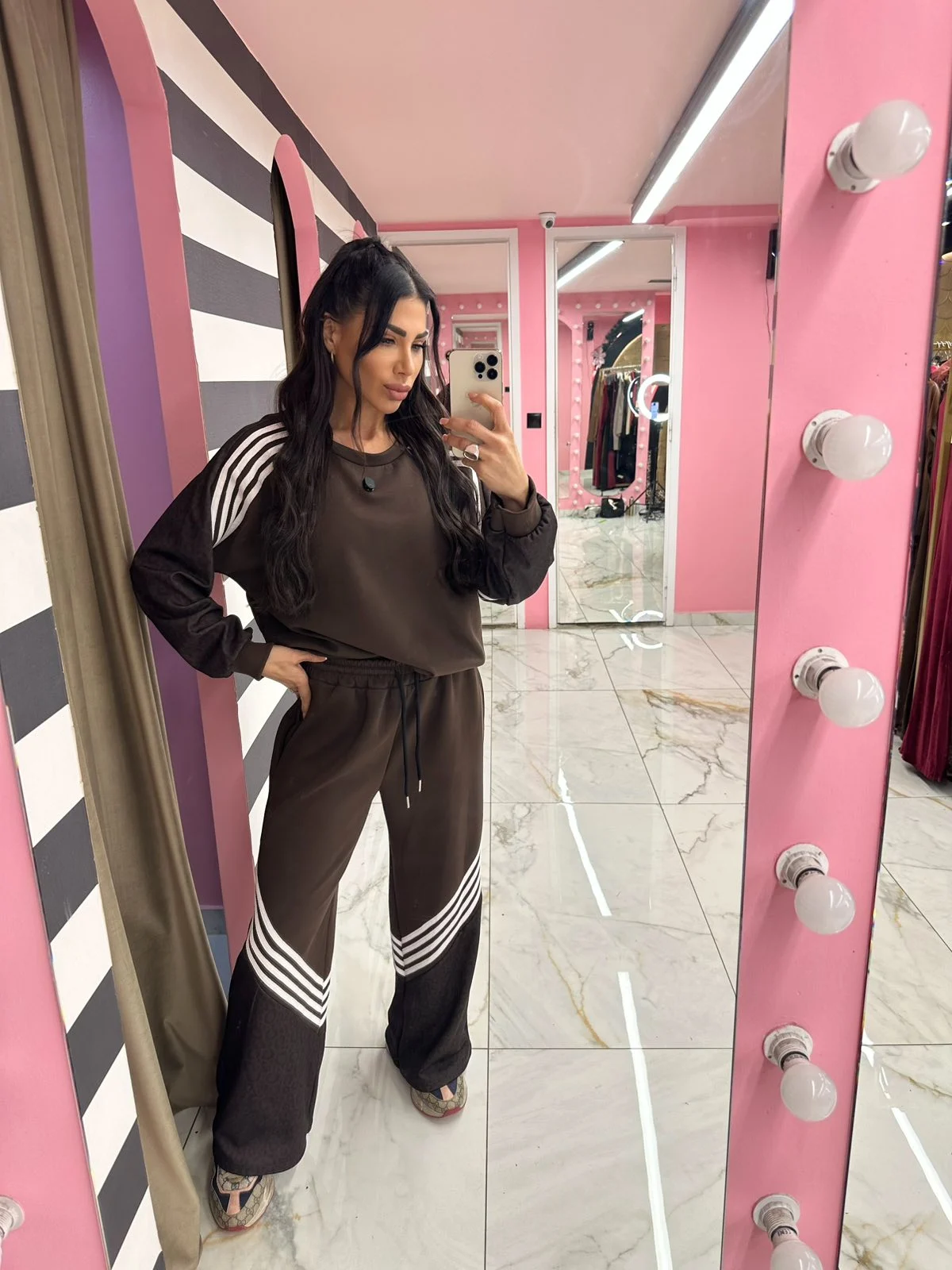 0-02-05-c666c0a6579d47c354f31d30f251418afb3abba085659b7b7d7e96524fb4e61b_222f1c69690 Urban Flex – Chocolate Brown - Image 1