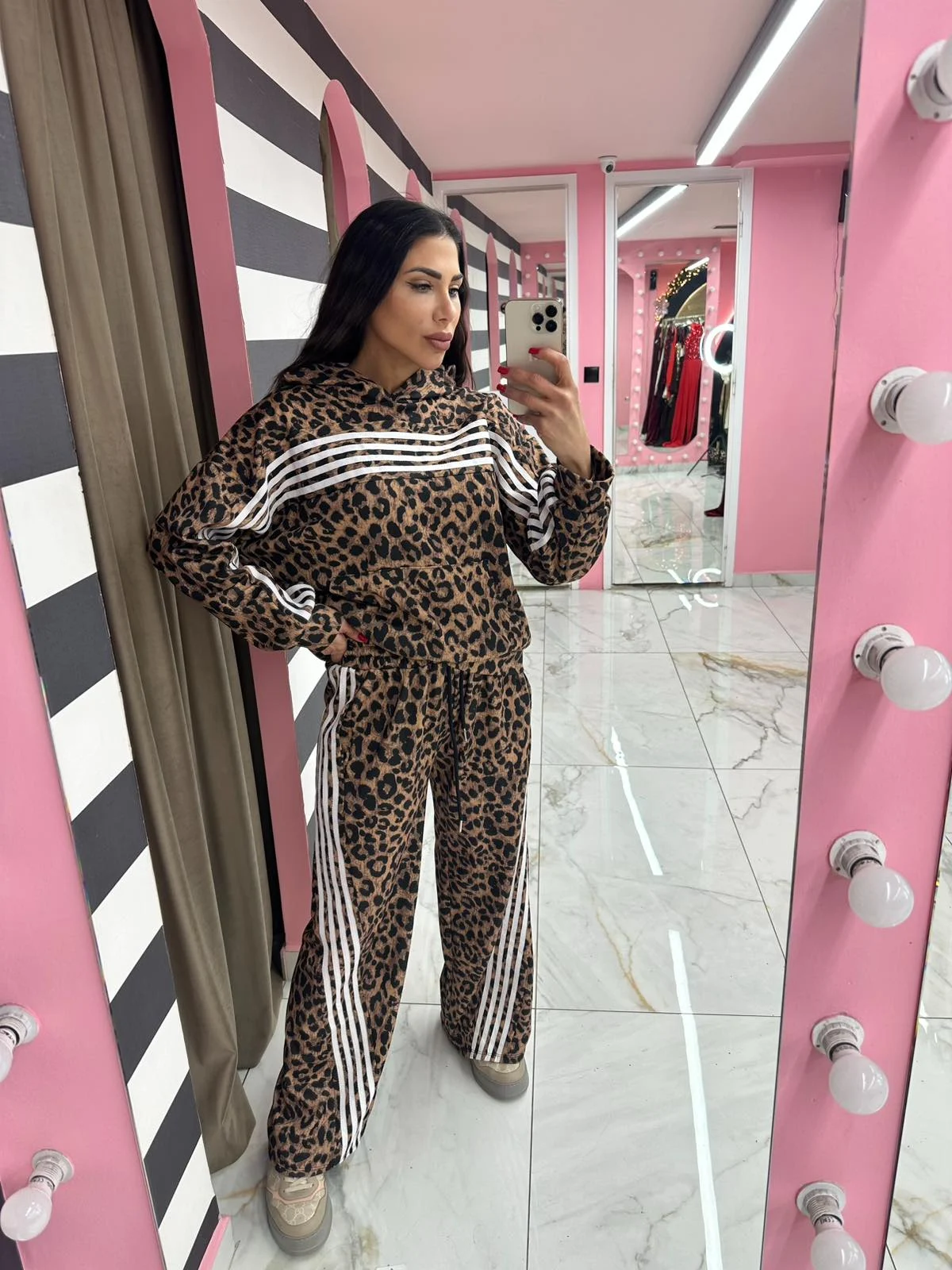 0-02-05-c86f1207acdc0a990bc4e07f5693d7895b3e9bb85356ab48283e9ff29b3018ac_222d9d912a7 Urban Wild Set - Image 1