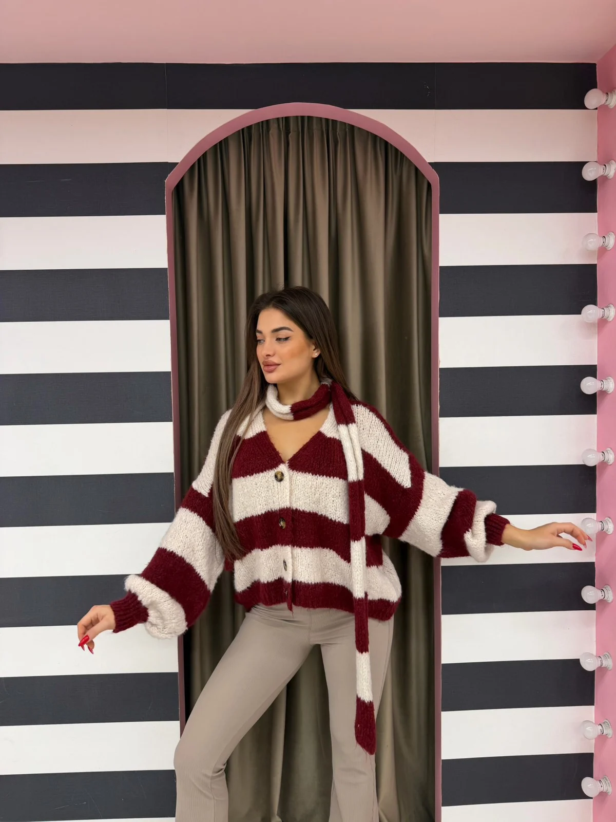 0-02-05-fed99a5bf3f3352eb00a66bb5e959139cd86e9797102659e191b59f6d5520c52_22282525f5c Burgundy Cozy Set - Image 1