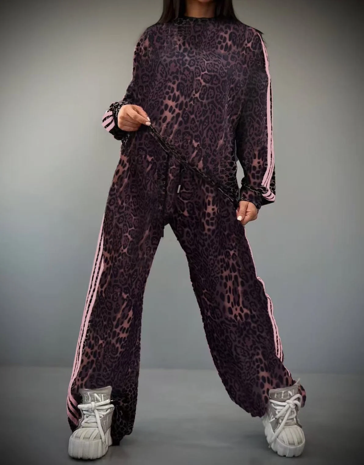 0-02-05-ff47f266924d5c05422156df68c4743bb10b459ed679b7b8765655c6f8959ae0_2239075074f Wild Street Set – Pink Stripe - Image 1