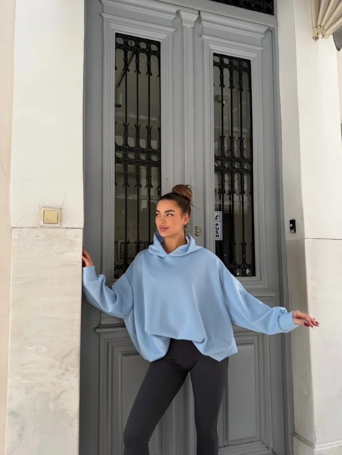 Cloudy Oversized Hoodie - Image 2