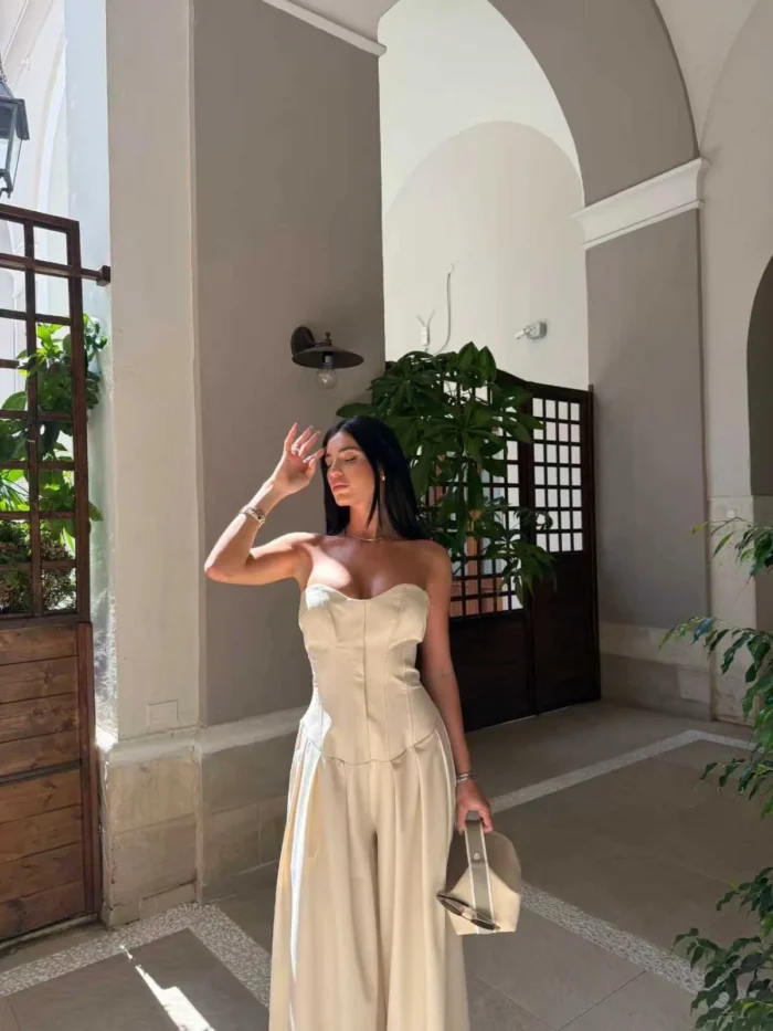 Black Elegance - Image 4