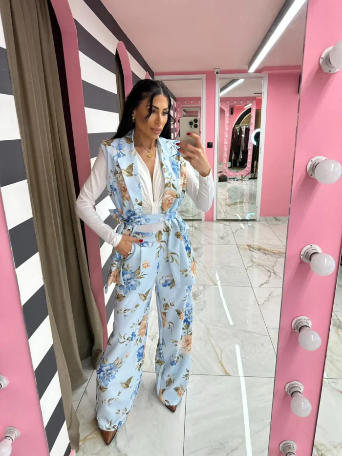 Floral Chic Suit Set - Image 3